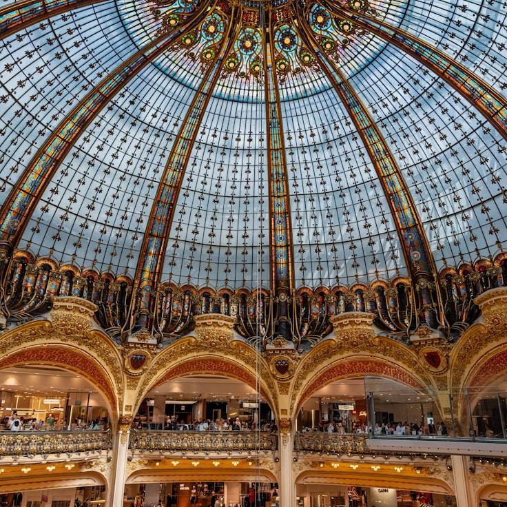 Family-friendly shopping and daily life in United Kingdom